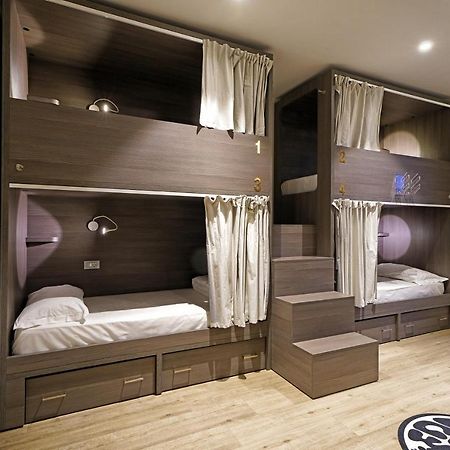 "La Locanda" Campione Del Garda Hostel Kültér fotó