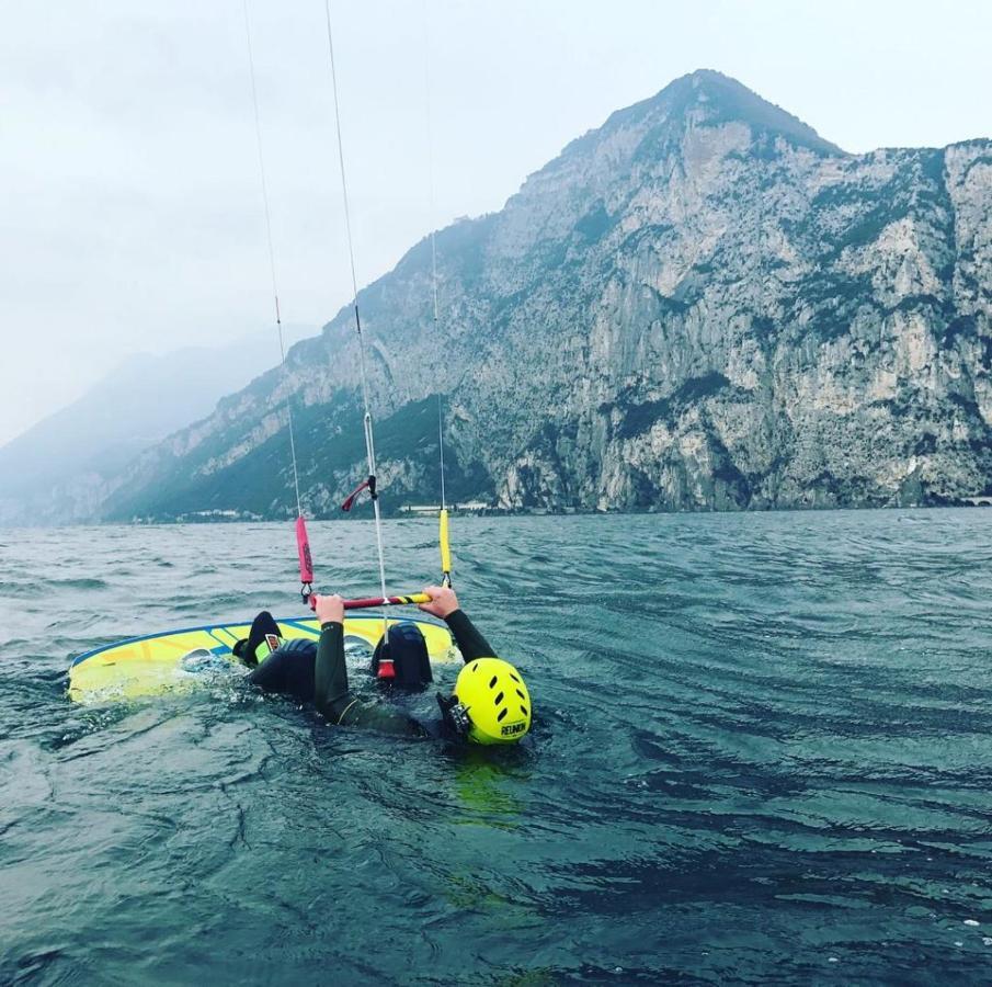 "La Locanda" Campione Del Garda Hostel Kültér fotó