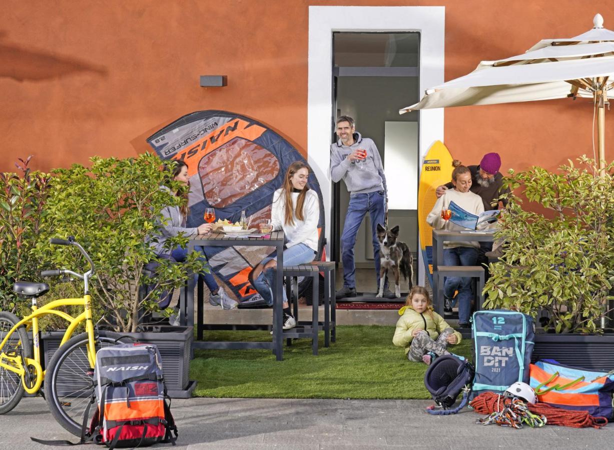 "La Locanda" Campione Del Garda Hostel Kültér fotó